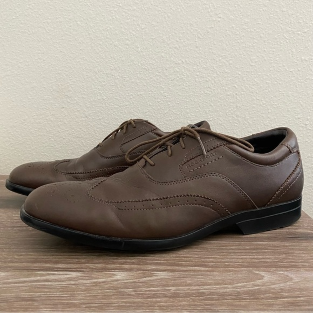 Rockport Dustyn Wingtip Leather Dress Shoes Adiprene Soles Size 9 Brown